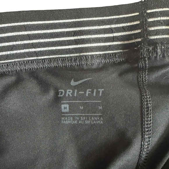 Nike Black Athletic Performance Shorts - Picture 6 of 8